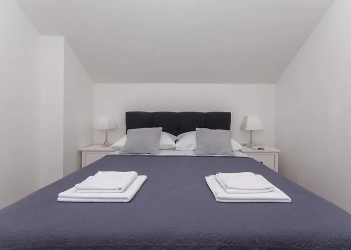 Apartment Gloria