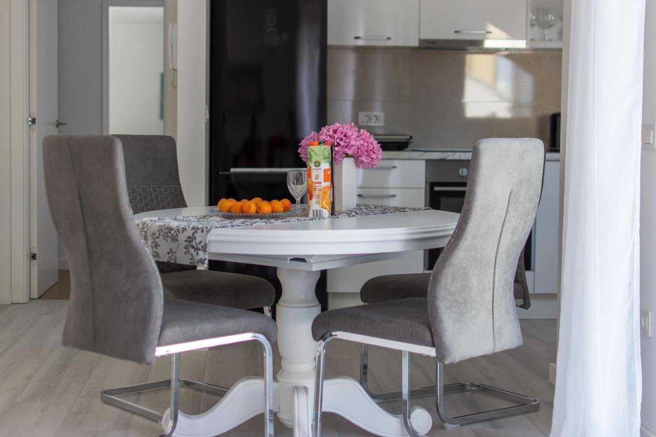 Gloria Apartment
