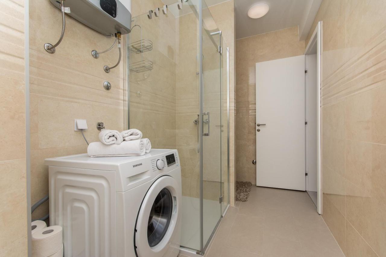 Apartma Gloria *